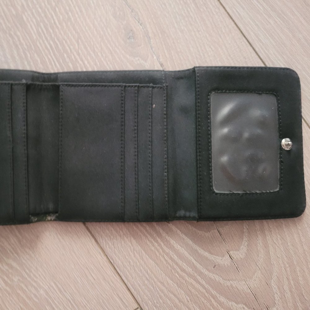 Friends wallet - Picture 2 of 8